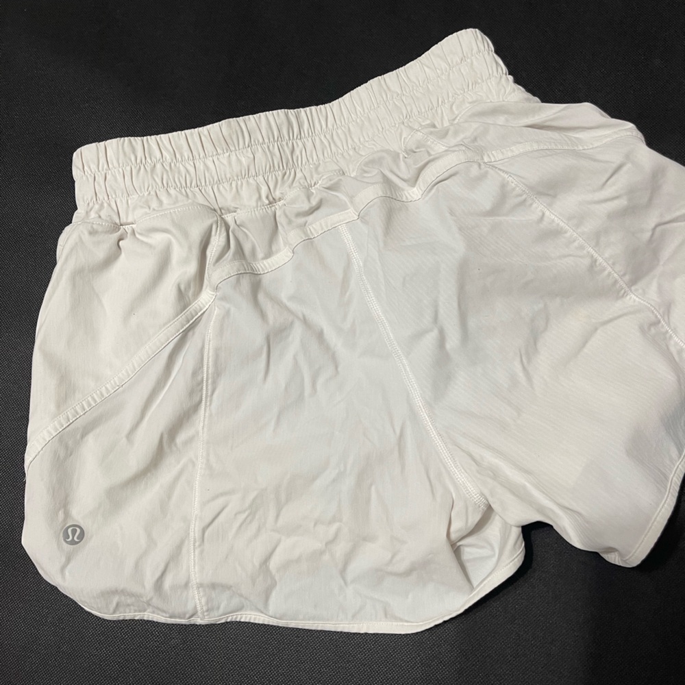 Lululemon hotty hot high rise shorts